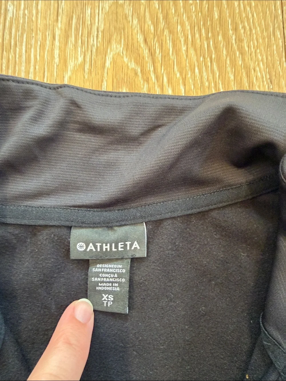 Athleta Unstoppable 1/2 Zip Crop Vest Size XS